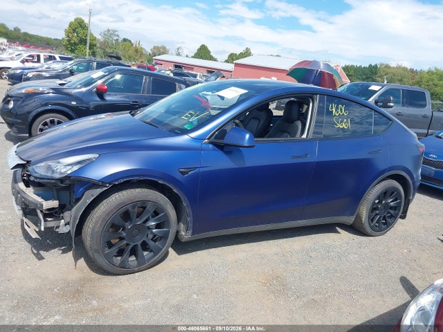 46065661 :رقم المزاد ، 7SAYGDEE6NF383805 vin ، 2022 Tesla Model Y Long Range Dual Motor All-wheel Drive مزاد بيع