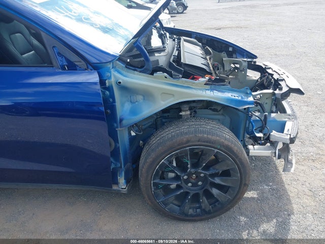 46065661 :رقم المزاد ، 7SAYGDEE6NF383805 vin ، 2022 Tesla Model Y Long Range Dual Motor All-wheel Drive مزاد بيع