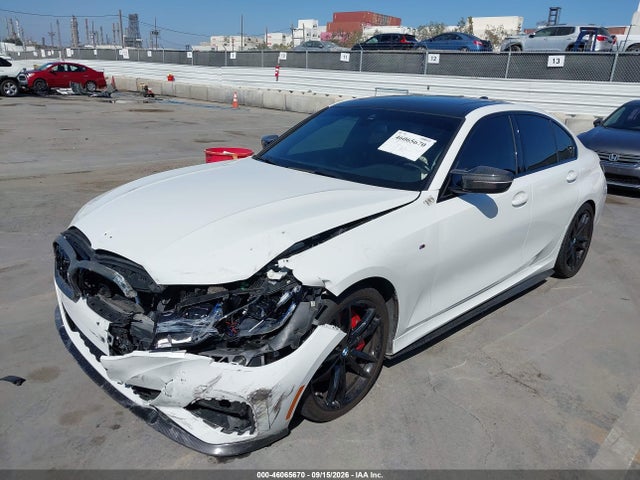 46065670 :رقم المزاد ، 3MW5U7J05N8C74161 vin ، 2022 Bmw M340i مزاد بيع