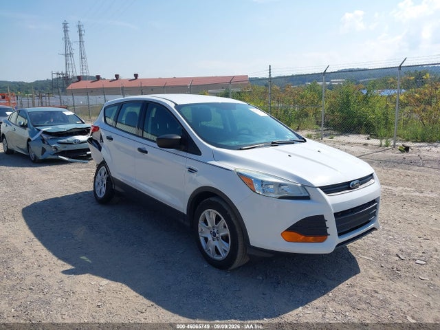 Продажа на аукционе авто 2016 Ford Escape S, vin: 1FMCU0F71GUC75493, номер лота: 46065749