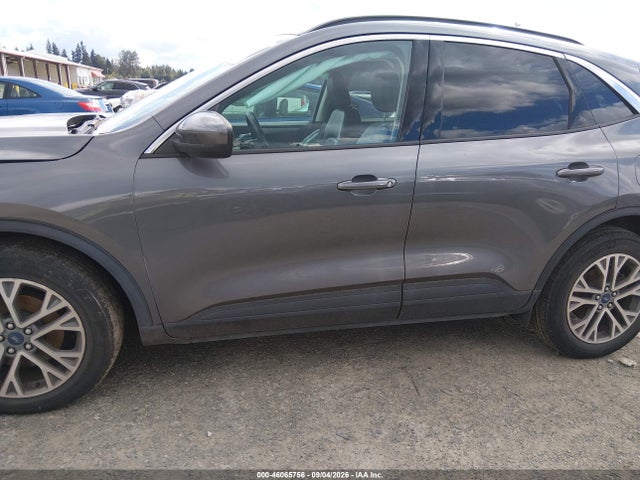 1FMCU0CZ9MUA78217 Ford Escape Sel Hybrid