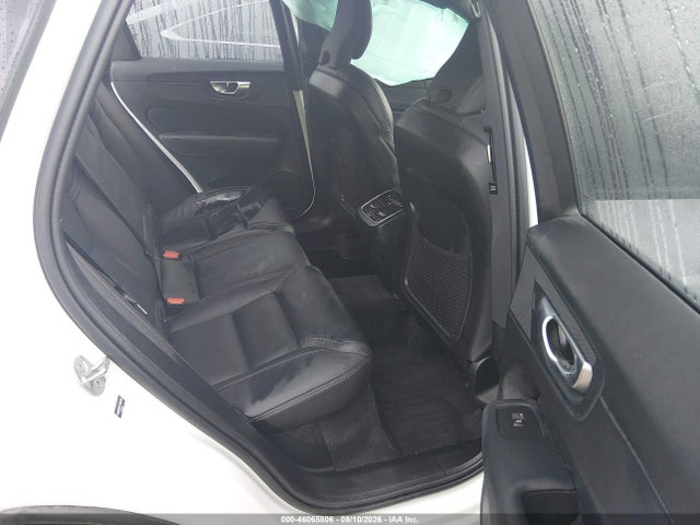46065806 :رقم المزاد ، YV4M12RD2T1409709 vin ، 2026 Volvo Xc60 B5 Ultra Black Edition مزاد بيع
