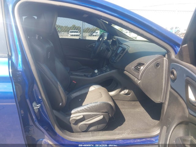 1C3CCCBG2FN516893 Chrysler 200 S