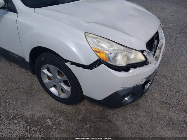 46065888 :رقم المزاد ، 4S4BRBCC7D3255504 vin ، 2013 Subaru Outback 2.5i Premium مزاد بيع