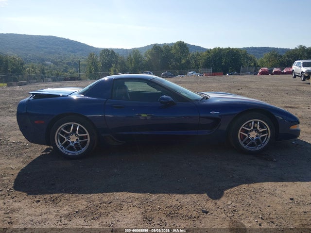 46065896 :رقم المزاد ، 1G1YY12S945123555 vin ، 2004 Chevrolet Corvette Z06 Hardtop مزاد بيع