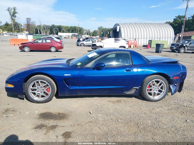 46065896 :رقم المزاد ، 1G1YY12S945123555 vin ، 2004 Chevrolet Corvette Z06 Hardtop مزاد بيع
