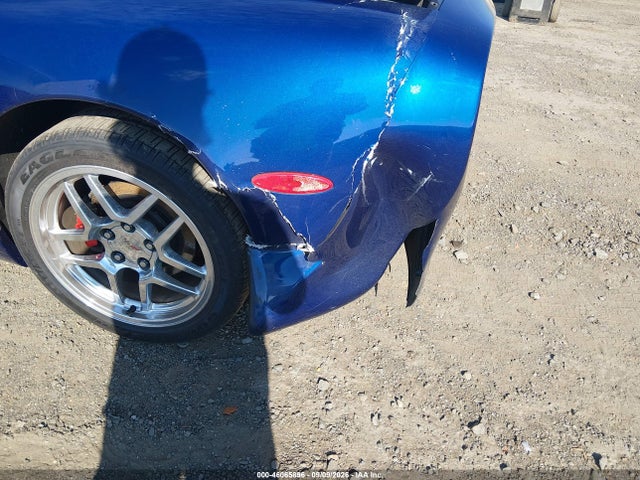 46065896 :رقم المزاد ، 1G1YY12S945123555 vin ، 2004 Chevrolet Corvette Z06 Hardtop مزاد بيع