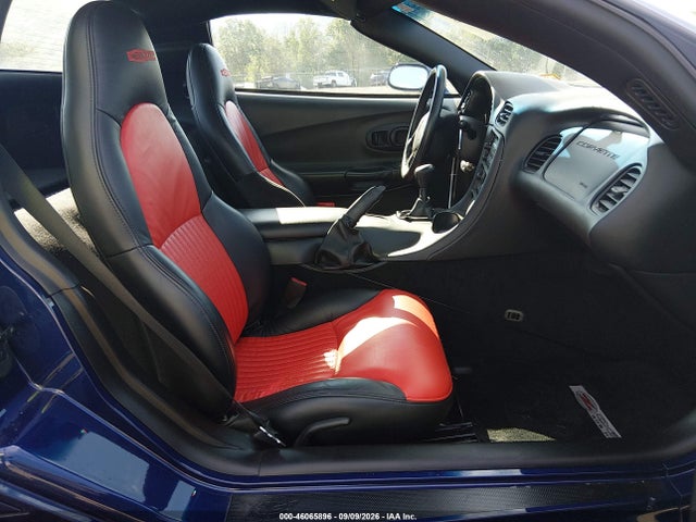 46065896 :رقم المزاد ، 1G1YY12S945123555 vin ، 2004 Chevrolet Corvette Z06 Hardtop مزاد بيع