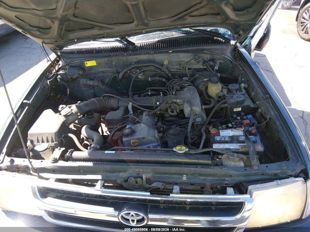 46065906 :رقم المزاد ، 4TANL42NXXZ407144 vin ، 1999 Toyota Tacoma مزاد بيع