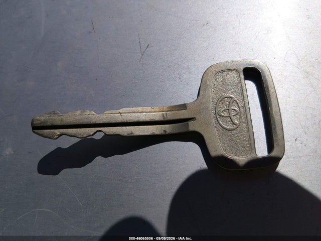 46065906 :رقم المزاد ، 4TANL42NXXZ407144 vin ، 1999 Toyota Tacoma مزاد بيع