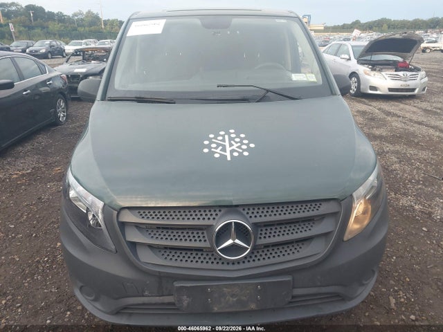 46065962 :رقم المزاد ، WD3PG2EA5J3359183 vin ، 2018 Mercedes-benz Metris مزاد بيع
