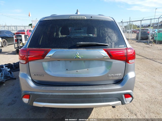 Mitsubishi Outlander Es 2017 JA4AZ2A38HZ037975 Image 17