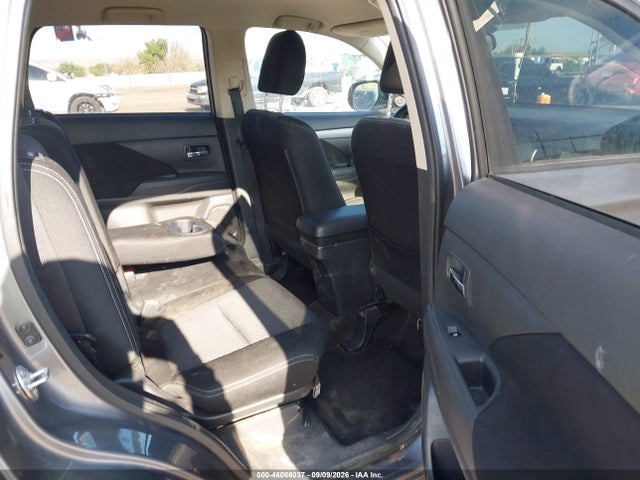Mitsubishi Outlander Es 2017 JA4AZ2A38HZ037975 Image 8