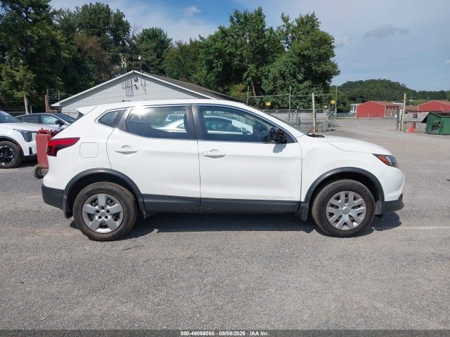 Продаж на аукціоні авто 2017 Nissan Rogue Sport S, vin: JN1BJ1CR8HW106195, номер лоту: 46066058