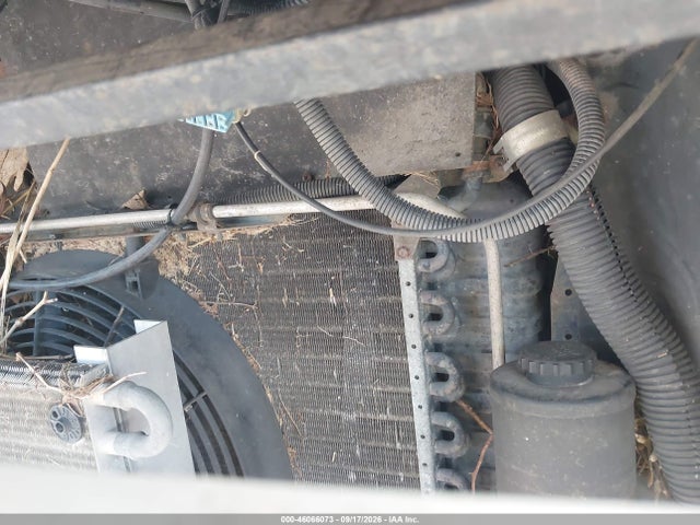 46066073 :رقم المزاد ، 1GBKP37N9P3304478 vin ، 1993 Chevrolet P30 مزاد بيع