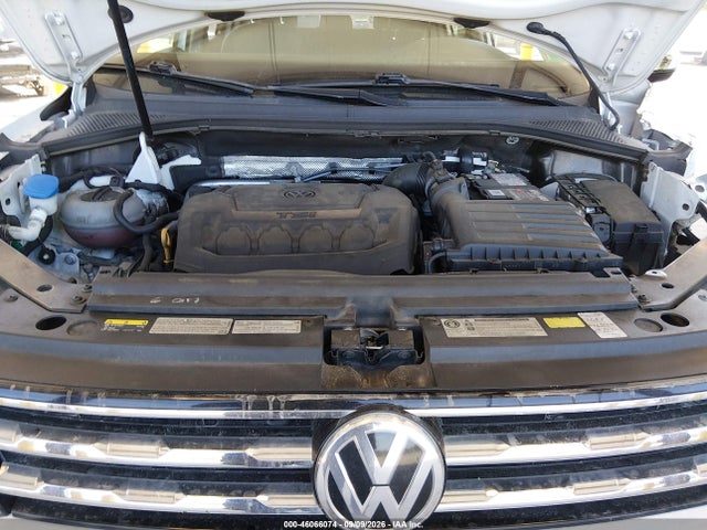 3VV2B7AXXJM006444 Volkswagen Tiguan 2.0t Se/2.0t Sel