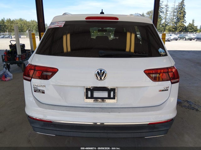 3VV2B7AXXJM006444 Volkswagen Tiguan 2.0t Se/2.0t Sel