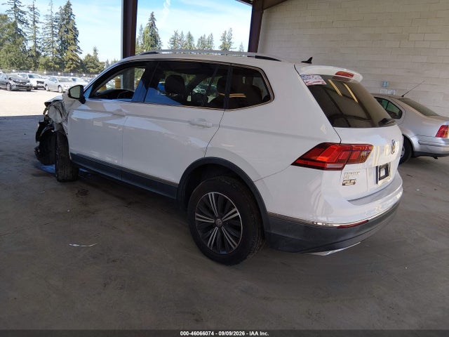3VV2B7AXXJM006444 Volkswagen Tiguan 2.0t Se/2.0t Sel