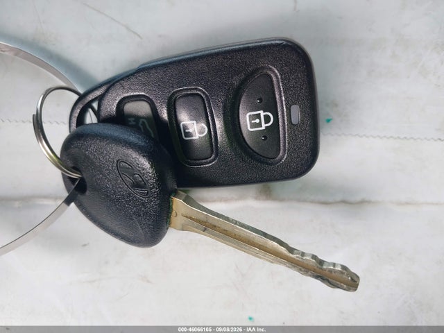 5NPD84LF2JH305960 Hyundai ELANTRA SEL
