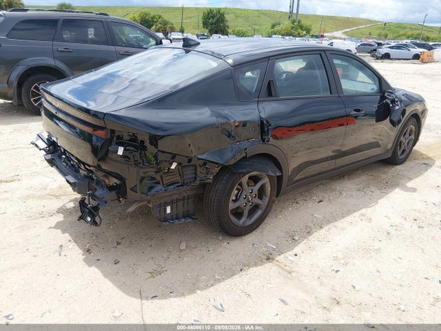 2025 Kia K4 Lxs მანქანა იყიდება აუქციონზე, vin: 3KPFT4DE2SE187332, აუქციონის ნომერი: 46066110
