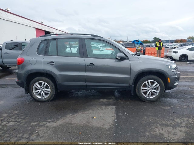 46066151 :رقم المزاد ، WVGBV7AX1GW590257 vin ، 2016 Volkswagen Tiguan S مزاد بيع