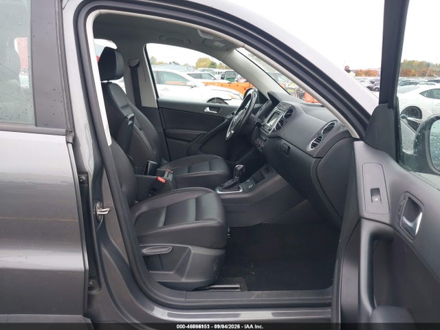 46066151 :رقم المزاد ، WVGBV7AX1GW590257 vin ، 2016 Volkswagen Tiguan S مزاد بيع