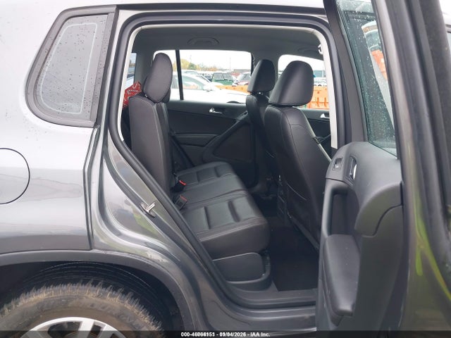 46066151 :رقم المزاد ، WVGBV7AX1GW590257 vin ، 2016 Volkswagen Tiguan S مزاد بيع