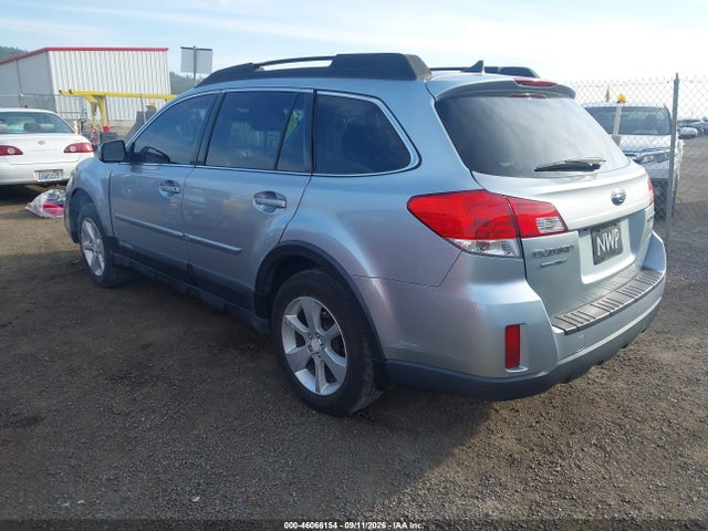 Subaru Outback 2.5i Premium 2014 4S4BRBDC6E3279616 Image 3