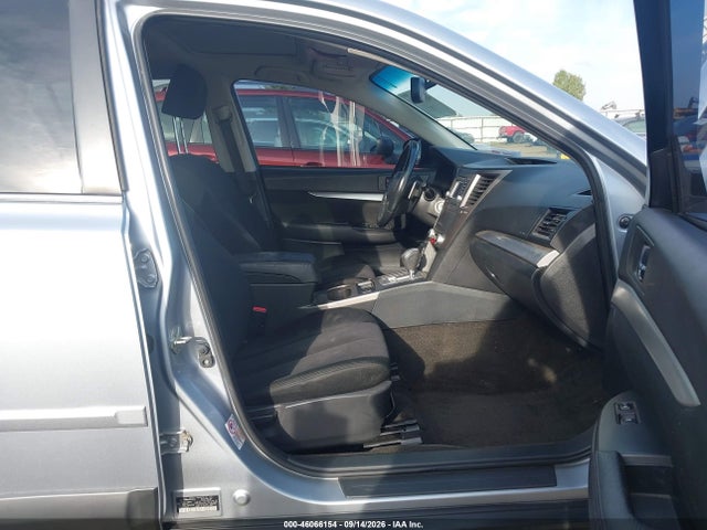 Subaru Outback 2.5i Premium 2014 4S4BRBDC6E3279616 Image 5