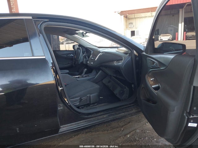 Продаж на аукціоні авто 2017 Chevrolet Malibu 1lt, vin: 1G1ZE5ST3HF122897, номер лоту: 46066159