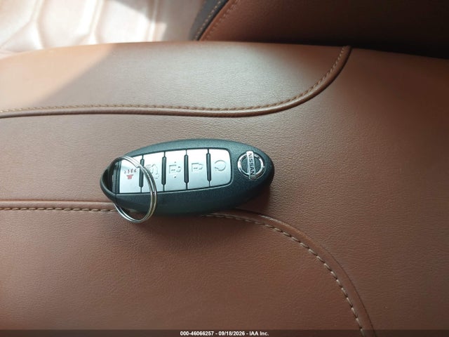 46066257 :رقم المزاد ، 5N1AT2MVXHC740433 vin ، 2017 Nissan Rogue Sl مزاد بيع