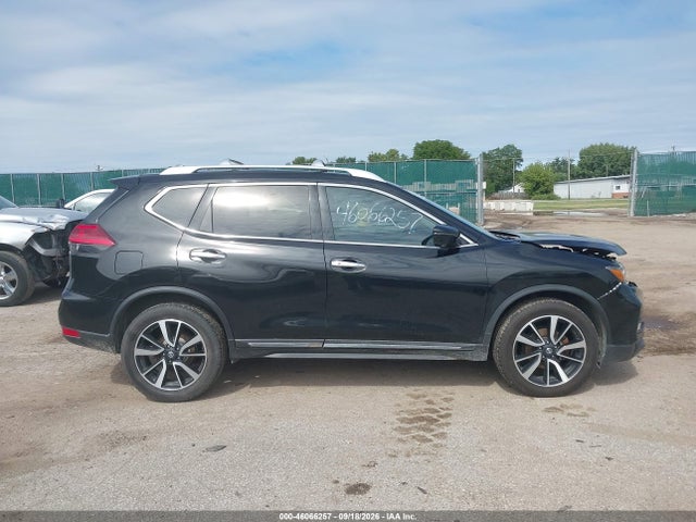 46066257 :رقم المزاد ، 5N1AT2MVXHC740433 vin ، 2017 Nissan Rogue Sl مزاد بيع