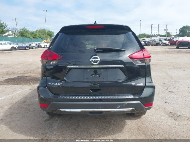 46066257 :رقم المزاد ، 5N1AT2MVXHC740433 vin ، 2017 Nissan Rogue Sl مزاد بيع