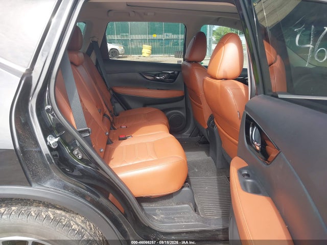 46066257 :رقم المزاد ، 5N1AT2MVXHC740433 vin ، 2017 Nissan Rogue Sl مزاد بيع