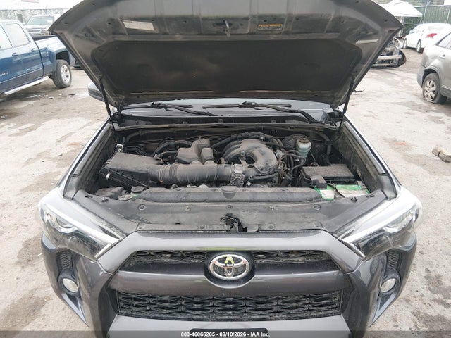 Toyota 4RUNNER SR5 2016 JTEZU5JR8G5139789 Image 10