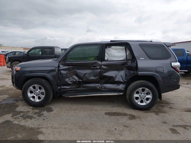 Toyota 4RUNNER SR5 2016 JTEZU5JR8G5139789 Image 14