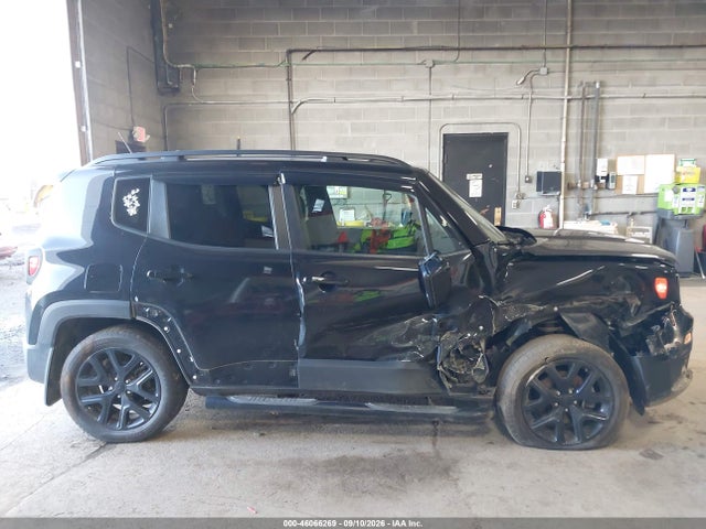 46066269 :رقم المزاد ، ZACCJBBB0HPG56323 vin ، 2017 Jeep Renegade Altitude 4x4 مزاد بيع