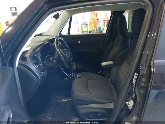 46066269 :رقم المزاد ، ZACCJBBB0HPG56323 vin ، 2017 Jeep Renegade Altitude 4x4 مزاد بيع