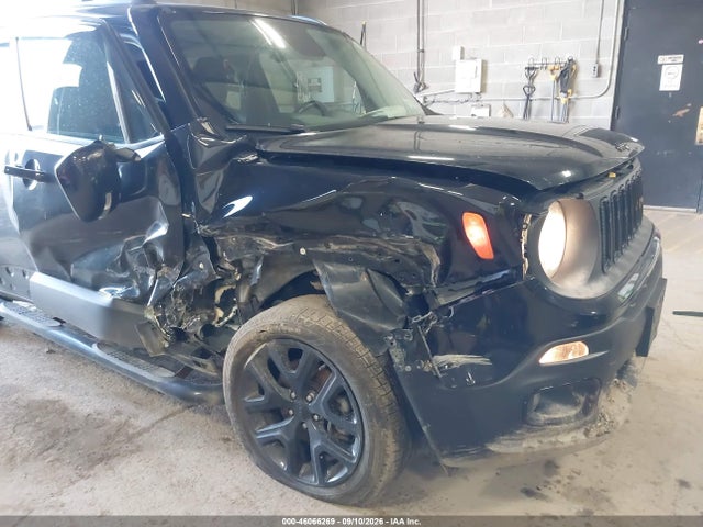 46066269 :رقم المزاد ، ZACCJBBB0HPG56323 vin ، 2017 Jeep Renegade Altitude 4x4 مزاد بيع