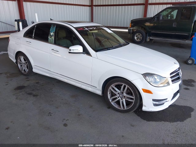Aukcja sprzedaży 2014 Mercedes-benz C 250 Sport, vin: WDDGF4HB3EG239394, numer aukcji: 46066298