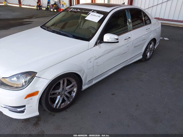 Aukcja sprzedaży 2014 Mercedes-benz C 250 Sport, vin: WDDGF4HB3EG239394, numer aukcji: 46066298