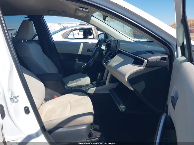 Toyota Corolla Cross Le 2025 7MUCAABG8SV130995 Image 5
