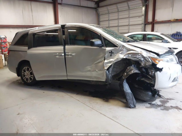 2011 Honda Odyssey Ex-l მანქანა იყიდება აუქციონზე, vin: 5FNRL5H65BB098161, აუქციონის ნომერი: 46066311