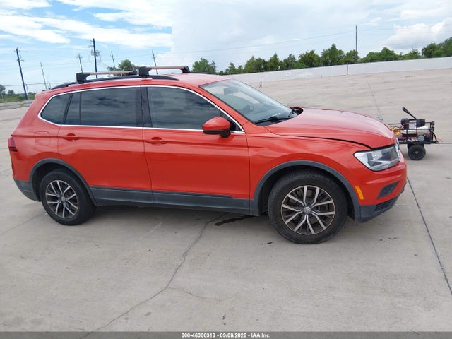 3VV2B7AX6KM191299 Volkswagen Tiguan 2.0t Se/2.0t Sel/2.0t Sel R-line/2.0t Sel R-line Black