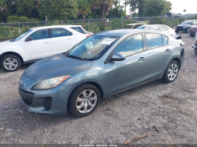 2013 Mazda Mazda3 I Sport მანქანა იყიდება აუქციონზე, vin: JM1BL1U75D1715756, აუქციონის ნომერი: 46066366