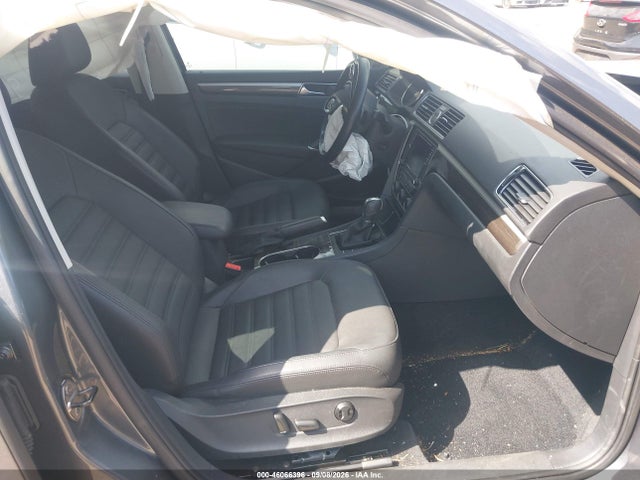 Продажа на аукционе авто 2017 Volkswagen Passat V6 Sel Premium, vin: 1VWCM7A35HC036261, номер лота: 46066396