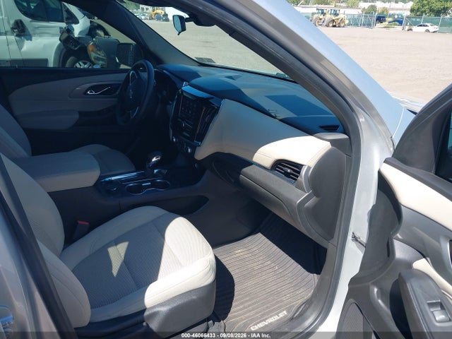 2022 Chevrolet Traverse Awd Ls მანქანა იყიდება აუქციონზე, vin: 1GNEVFKW8NJ122349, აუქციონის ნომერი: 46066433