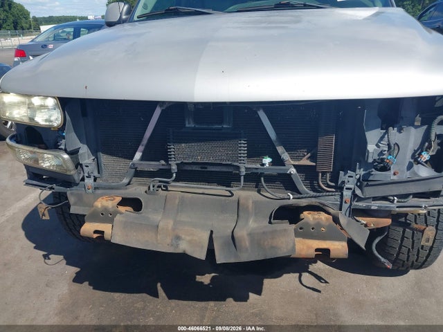 2005 Chevrolet Tahoe Lt მანქანა იყიდება აუქციონზე, vin: 1GNEC13TX5R100495, აუქციონის ნომერი: 46066521