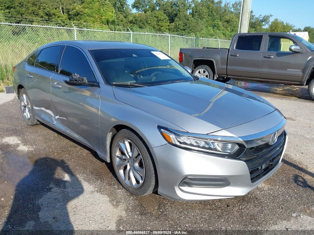 46066527 :رقم المزاد ، 1HGCV1F10JA228663 vin ، 2018 Honda Accord Lx مزاد بيع