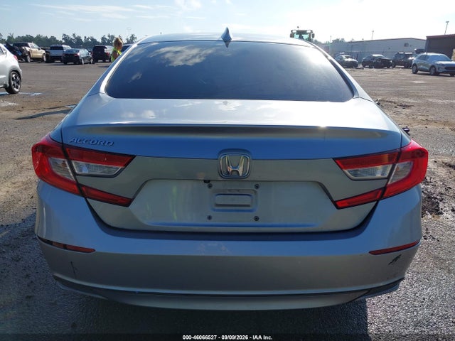 46066527 :رقم المزاد ، 1HGCV1F10JA228663 vin ، 2018 Honda Accord Lx مزاد بيع